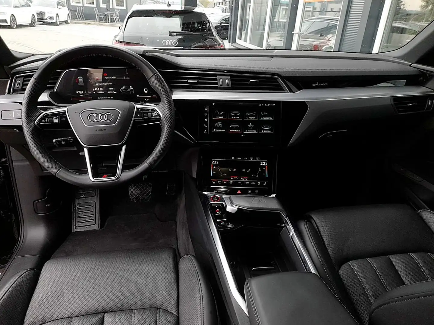 Vehicle image, number 4