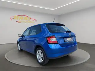 Vehicle image thumbnail, number 7