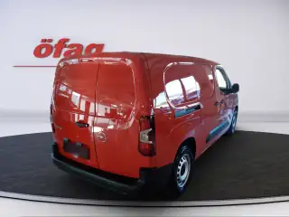 Vehicle image thumbnail, number 4
