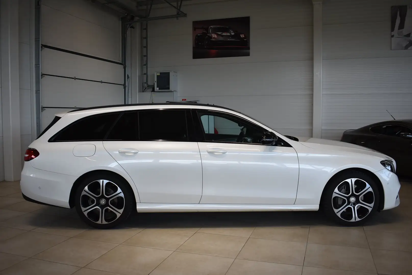 Vehicle image, number 7