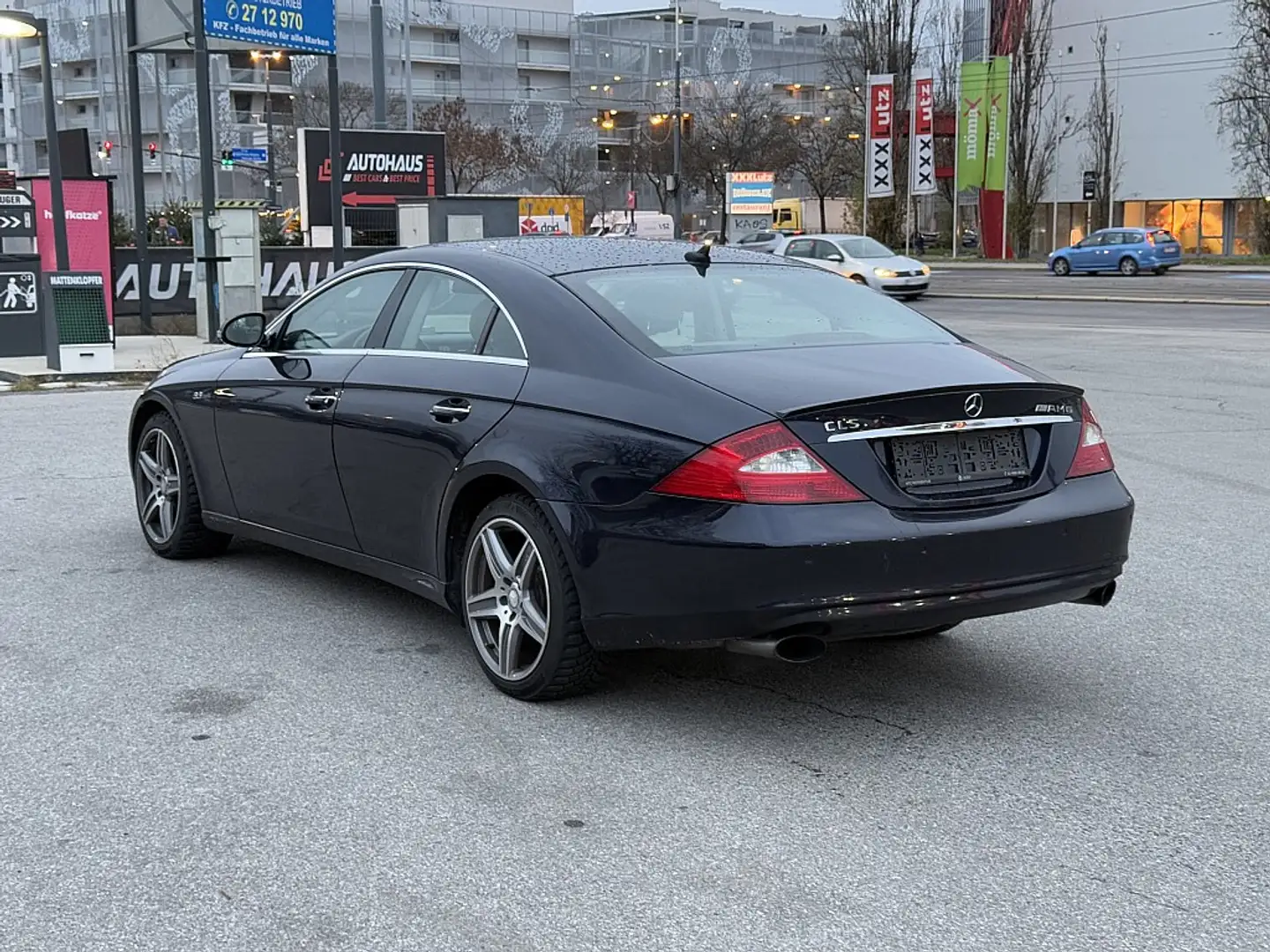Vehicle image, number 2