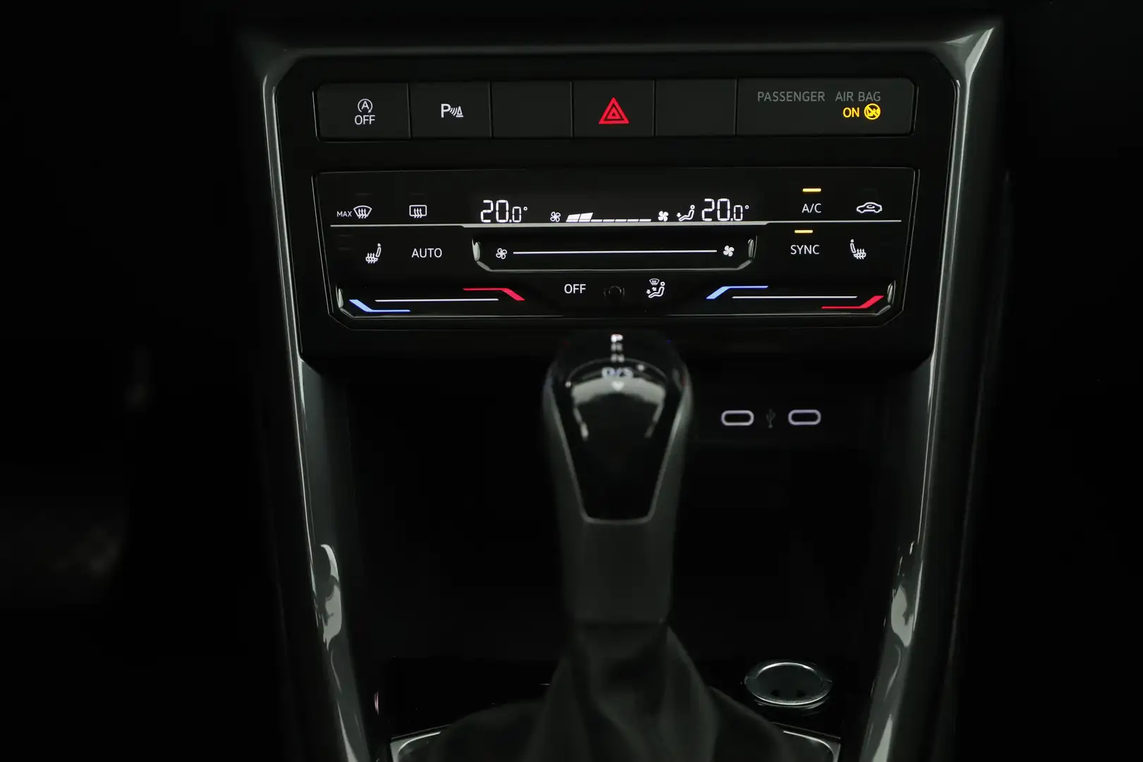 Vehicle image, number 13