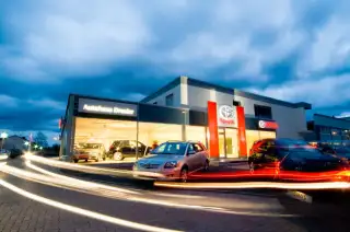 Vehicle image thumbnail, number 2