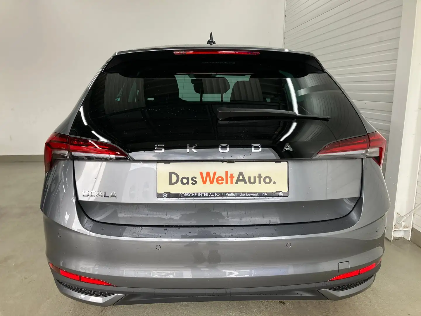 Vehicle image, number 5
