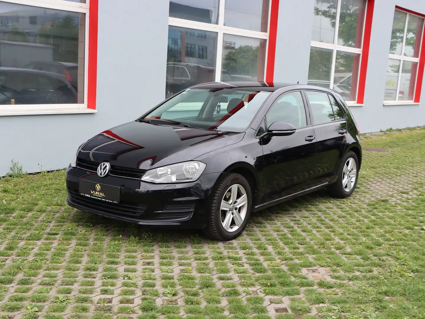 Vehicle image, number 2