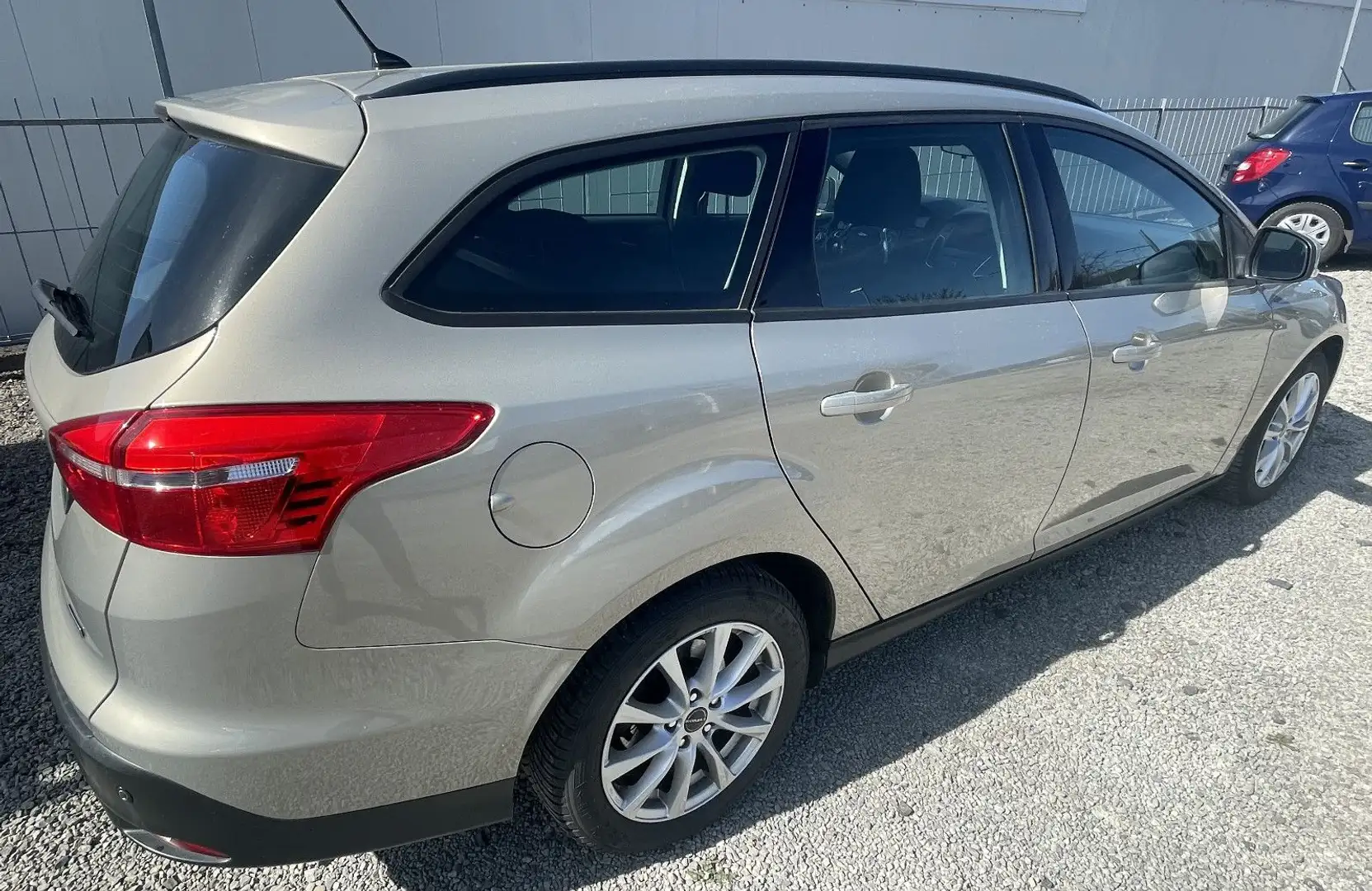 Vehicle image, number 2