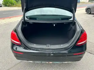 Vehicle image thumbnail, number 7