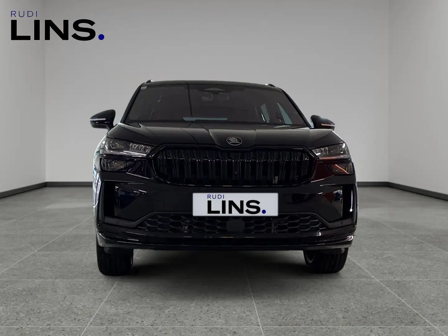 Vehicle image, number 8