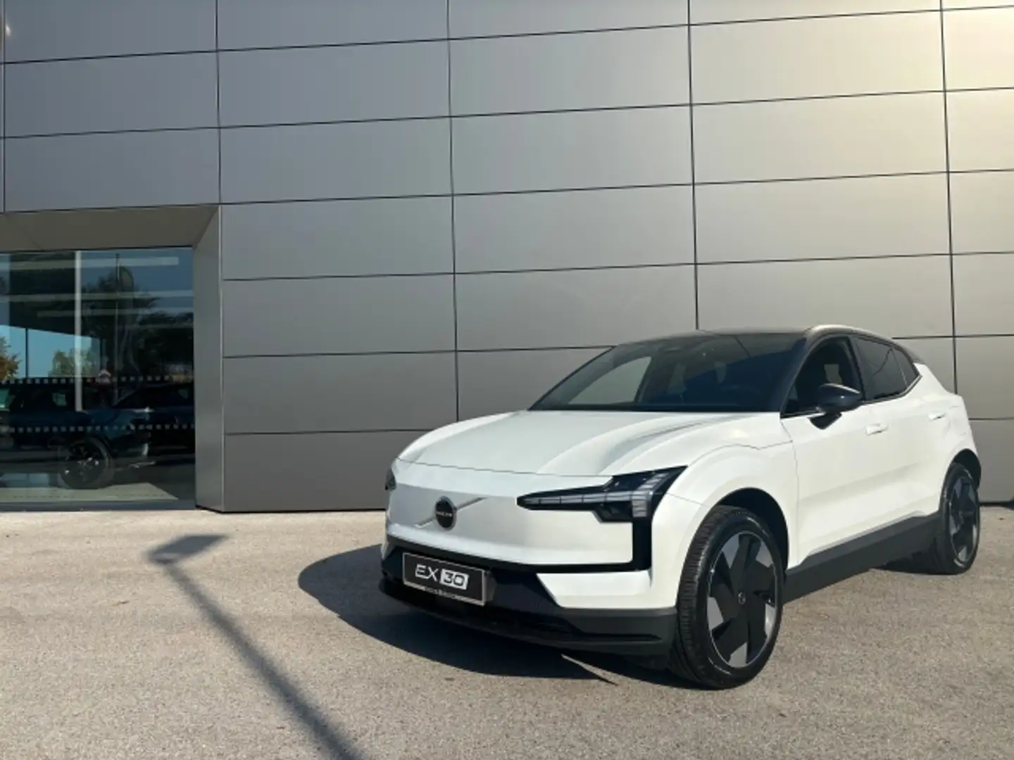 Vehicle image, number 2