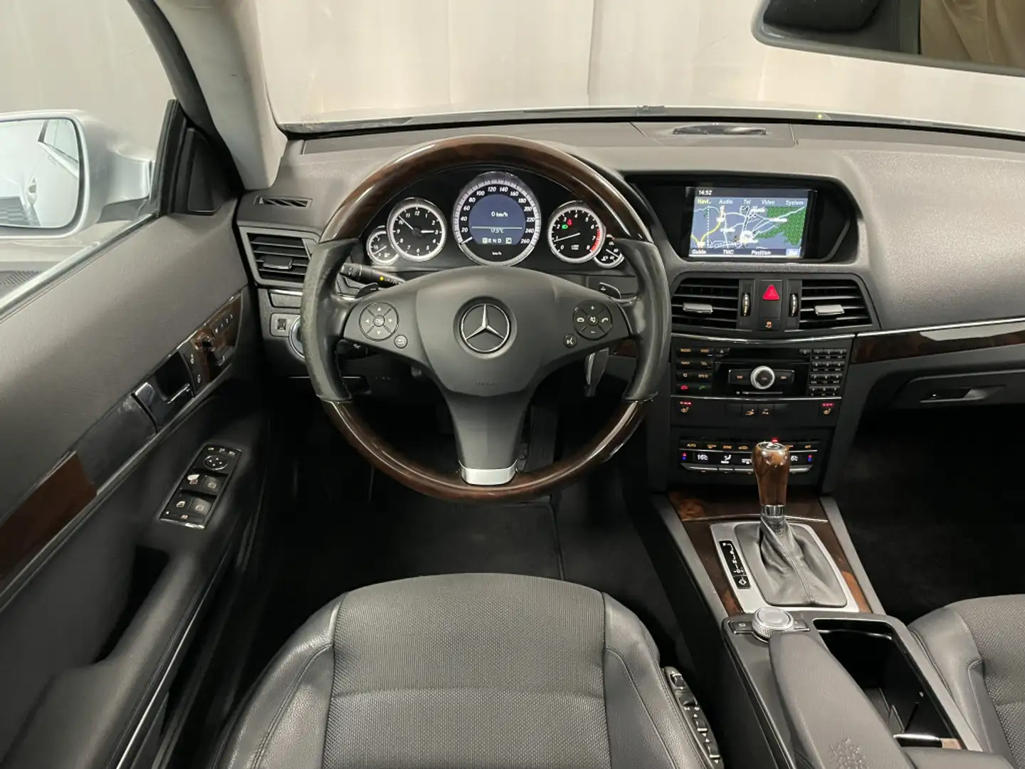 Vehicle image, number 13