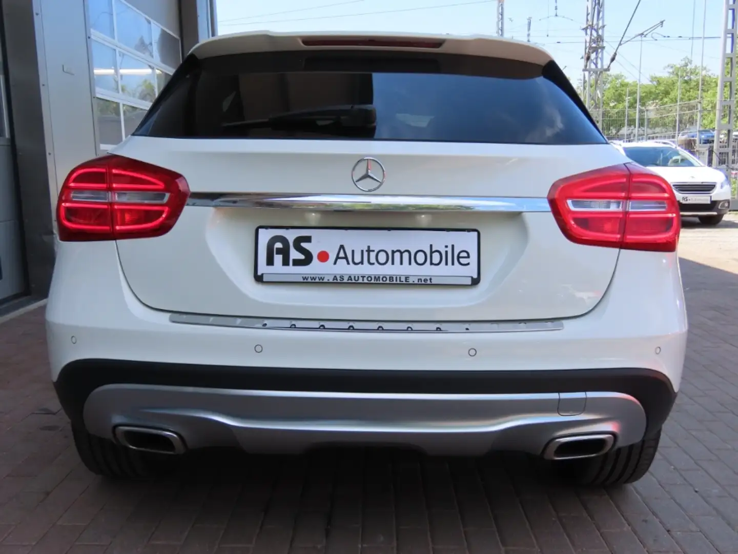 Vehicle image, number 5