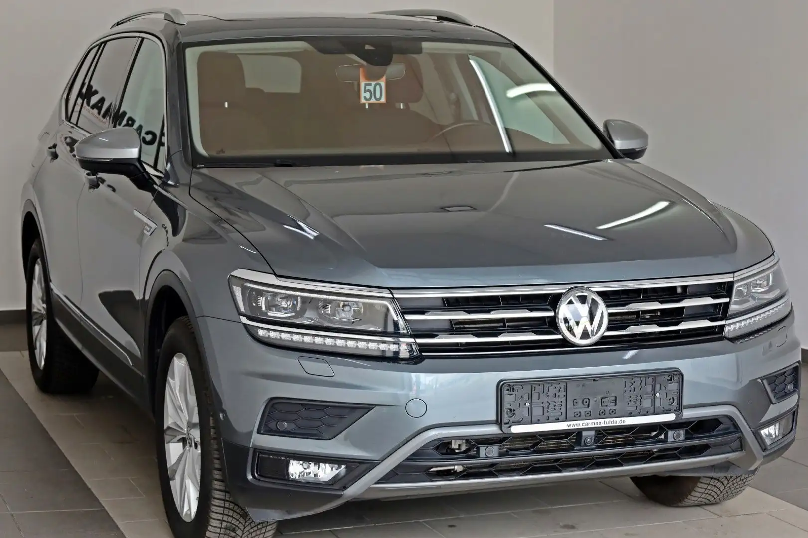 Vehicle image, number 8