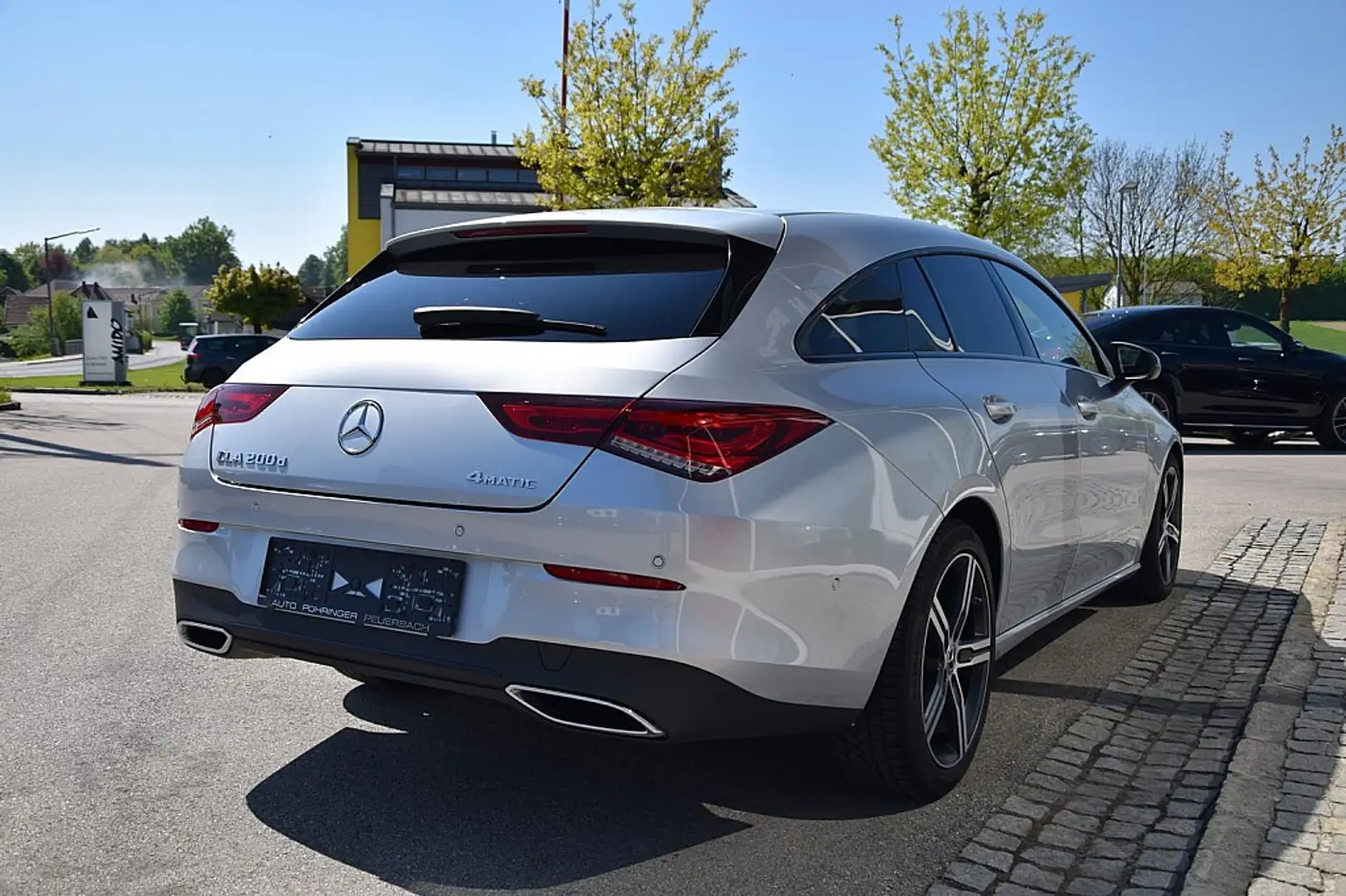 Vehicle image, number 3