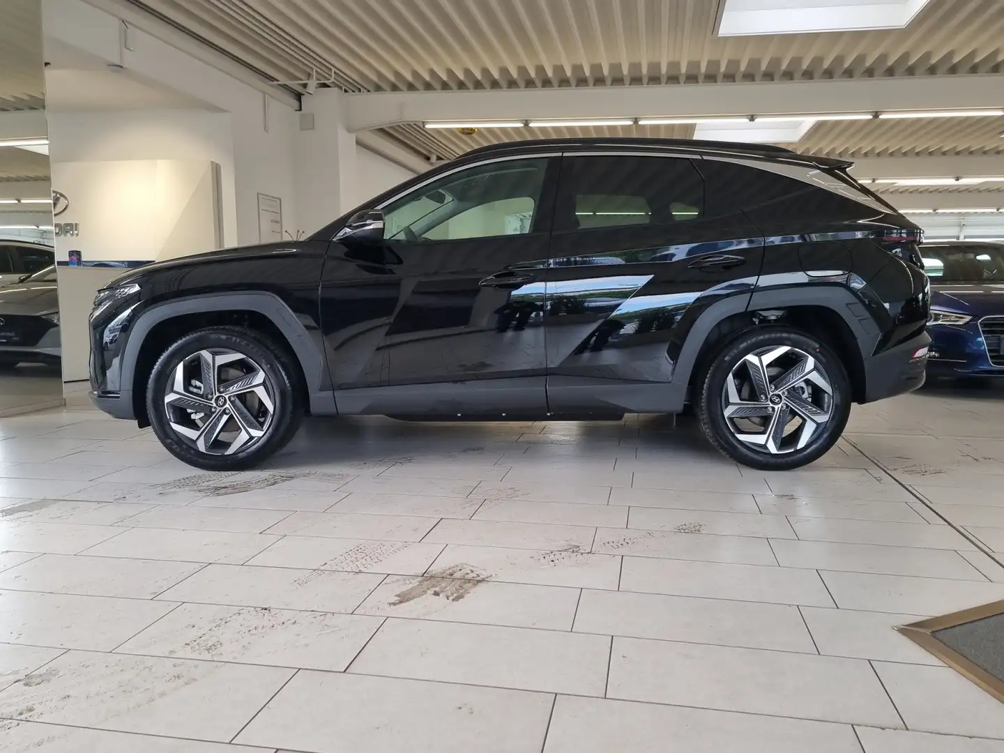 Vehicle image, number 9