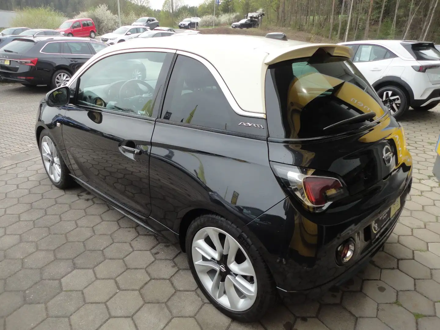 Vehicle image, number 5