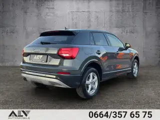 Vehicle image thumbnail, number 4