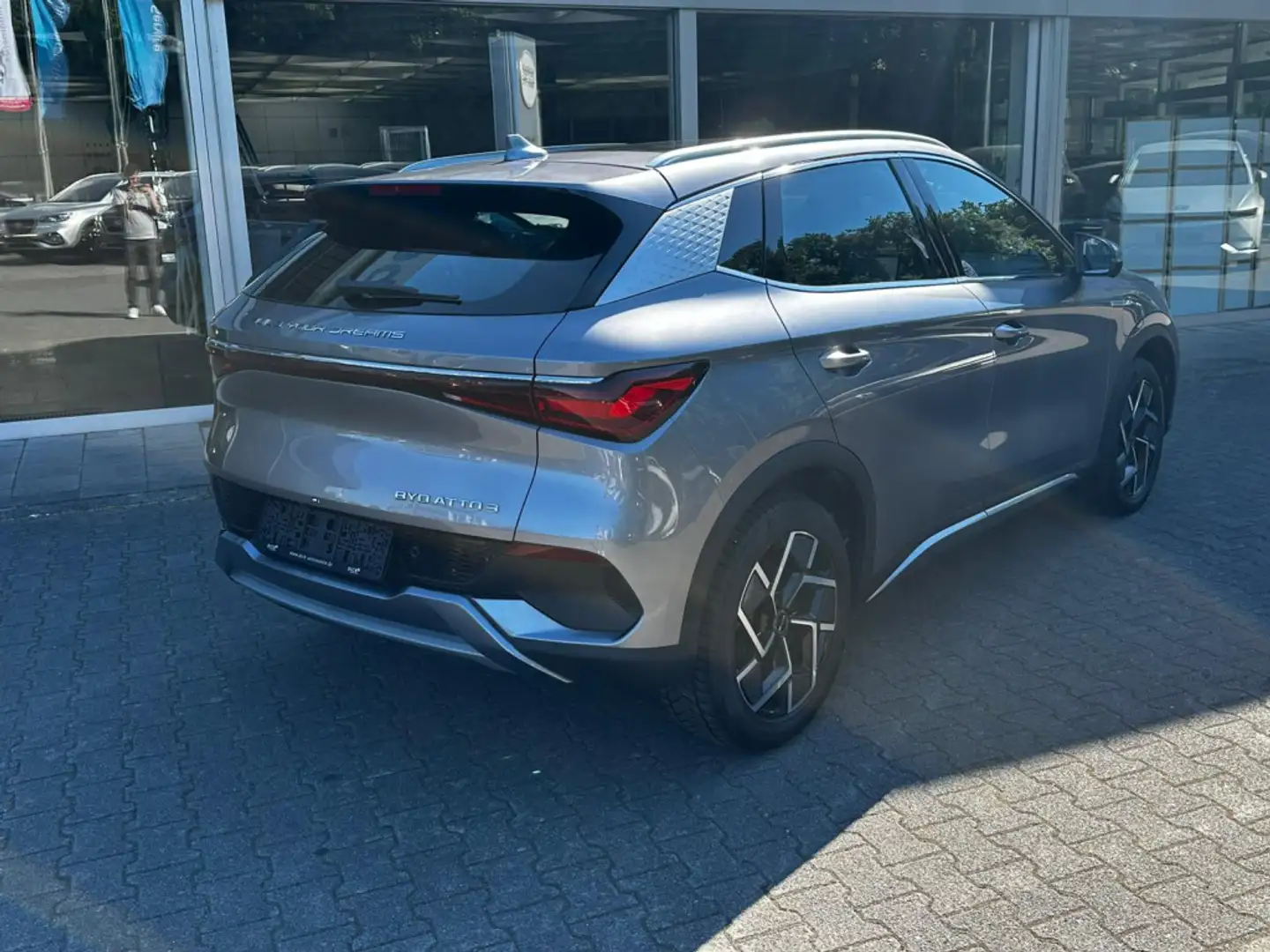 Vehicle image, number 7