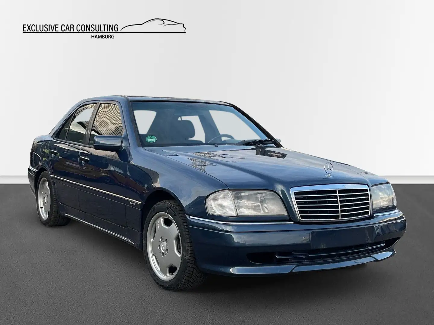 Vehicle image, number 1