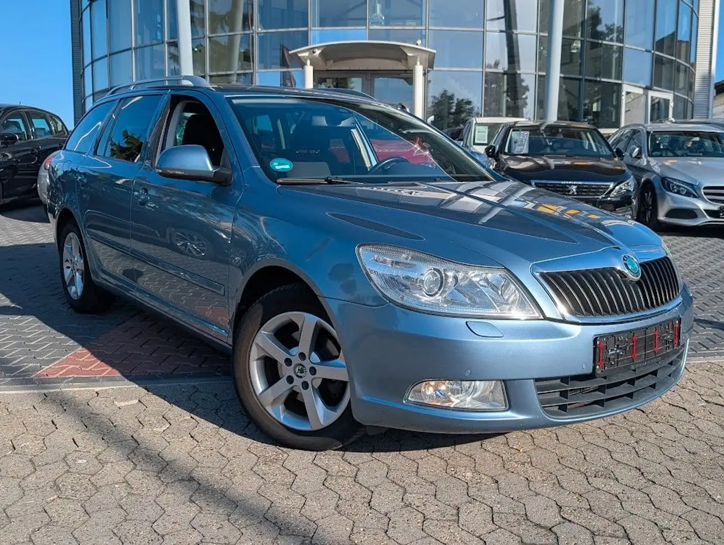 Vehicle image, number 2