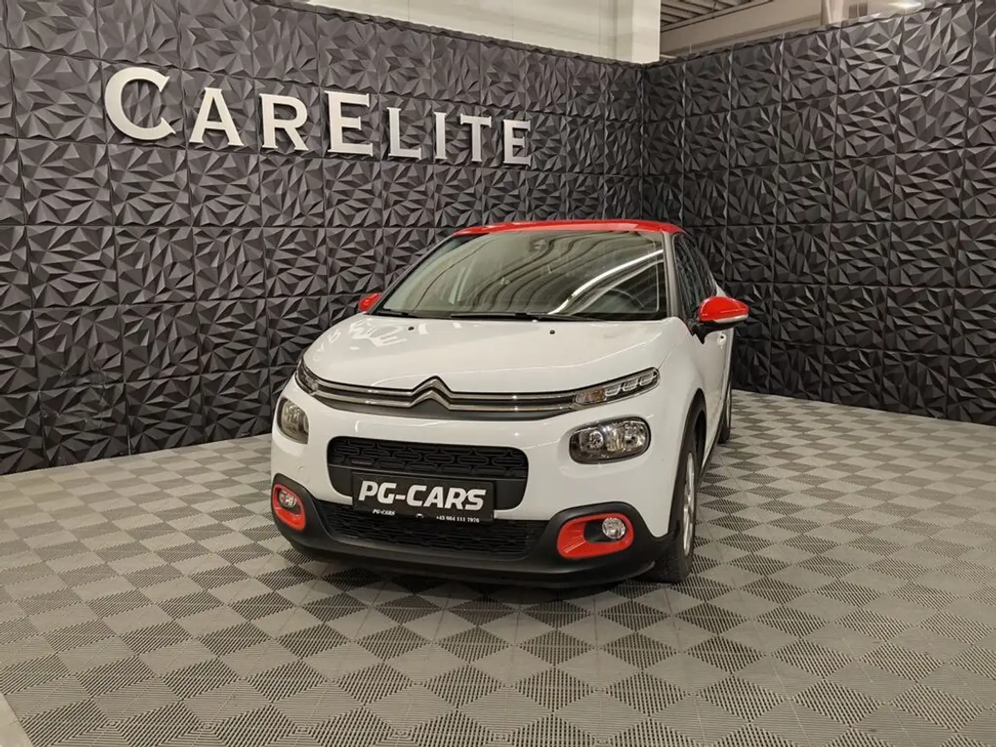 Vehicle image, number 1