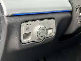 Vehicle image thumbnail, number 18
