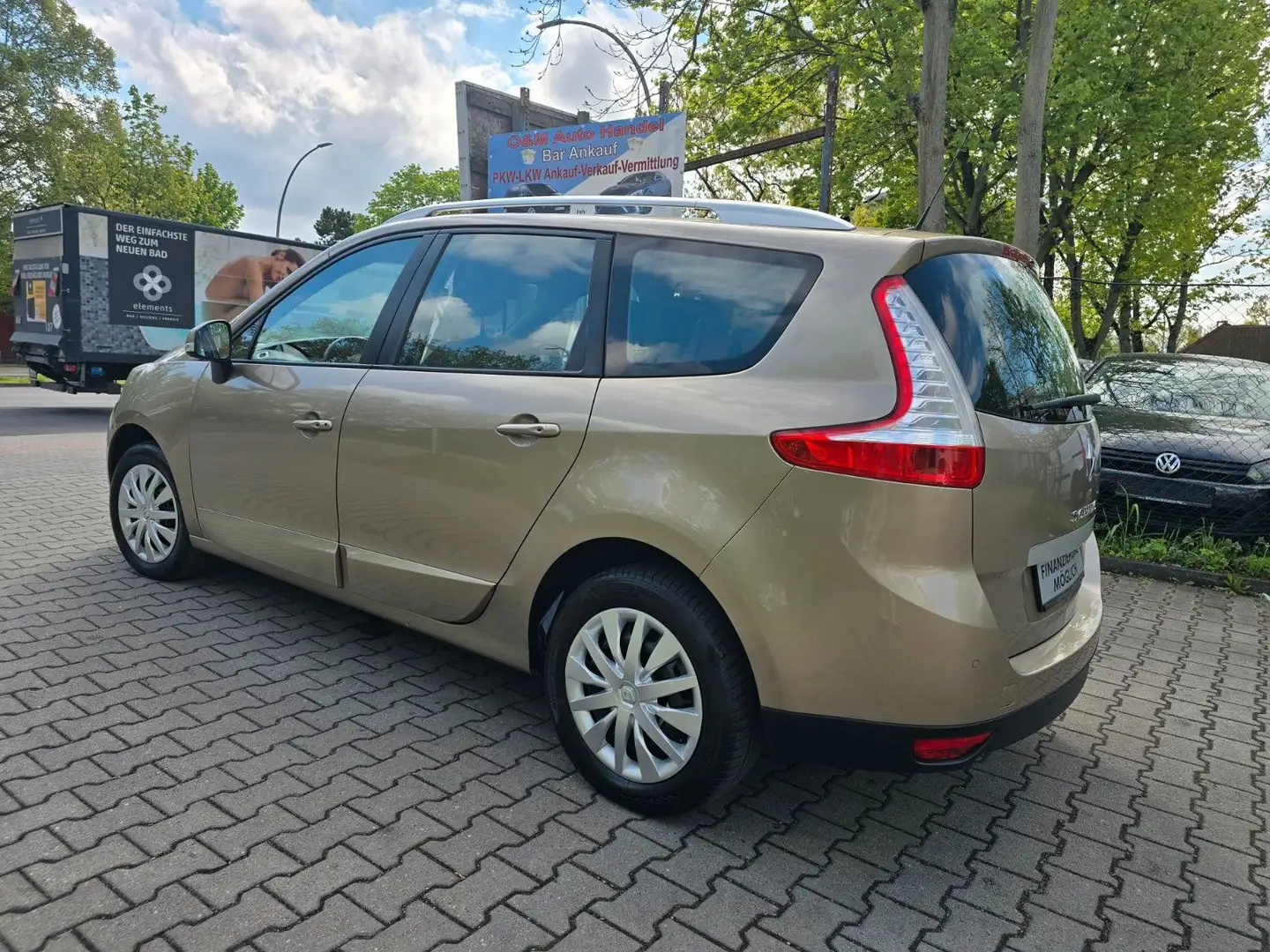 Vehicle image, number 7