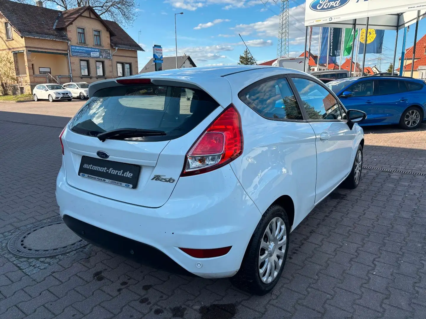 Vehicle image, number 7
