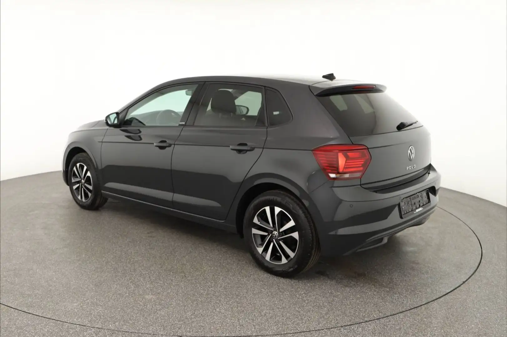 Vehicle image, number 3