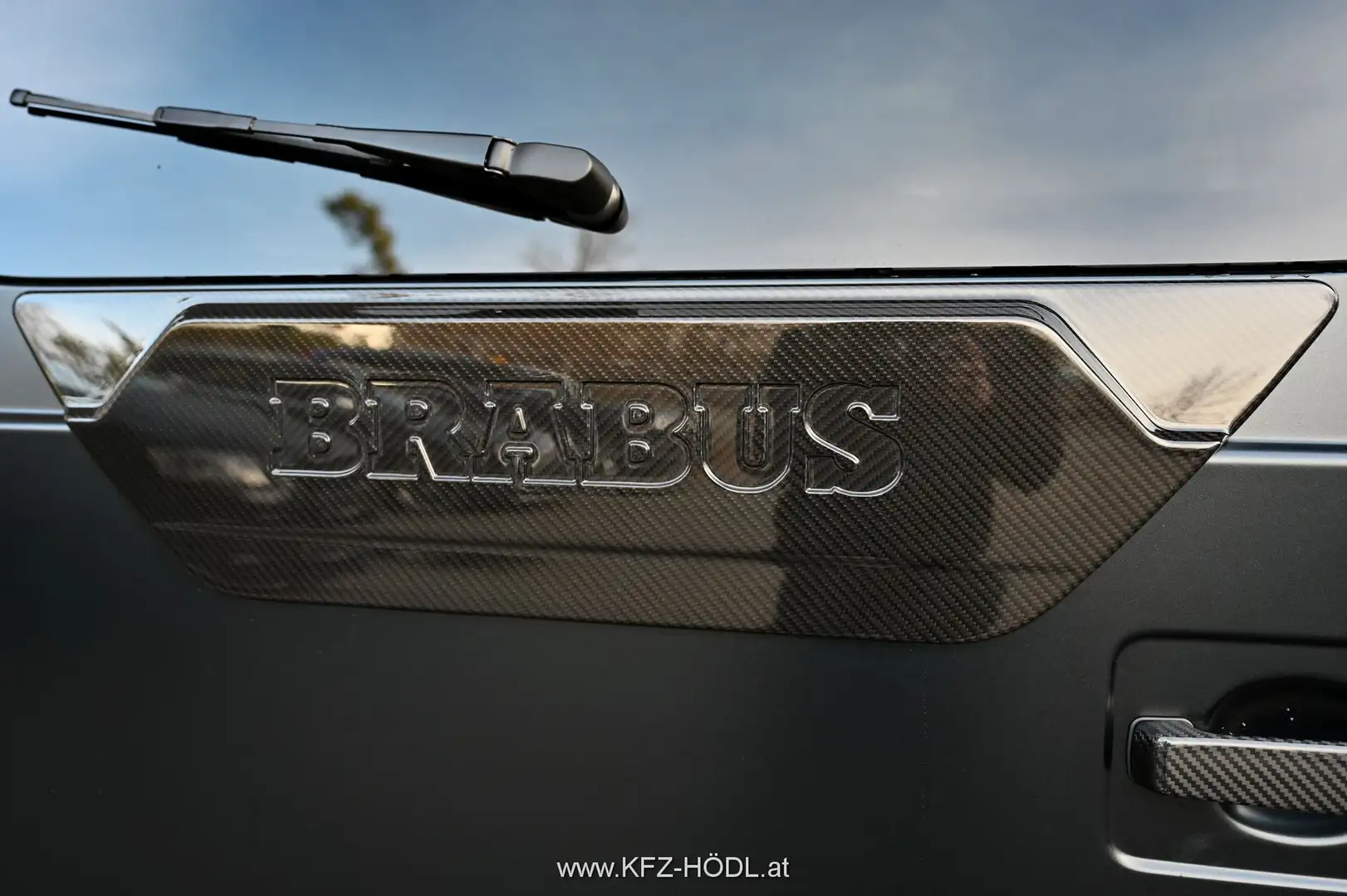 Vehicle image, number 10