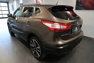 Vehicle image thumbnail, number 4