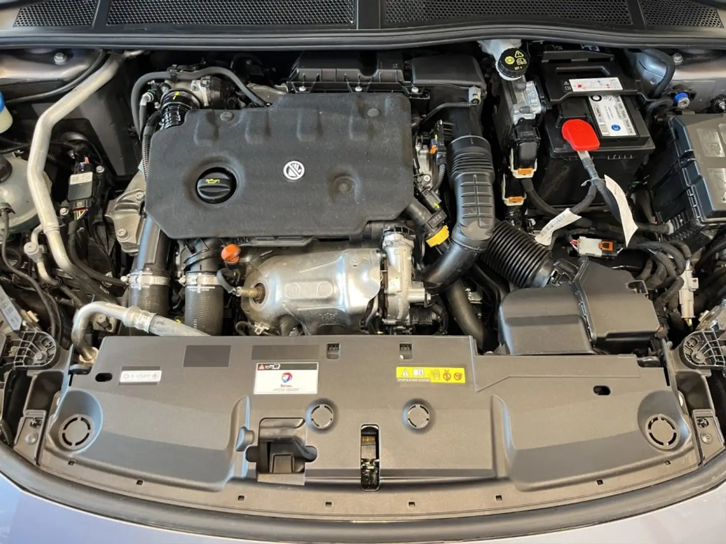 Vehicle image, number 19
