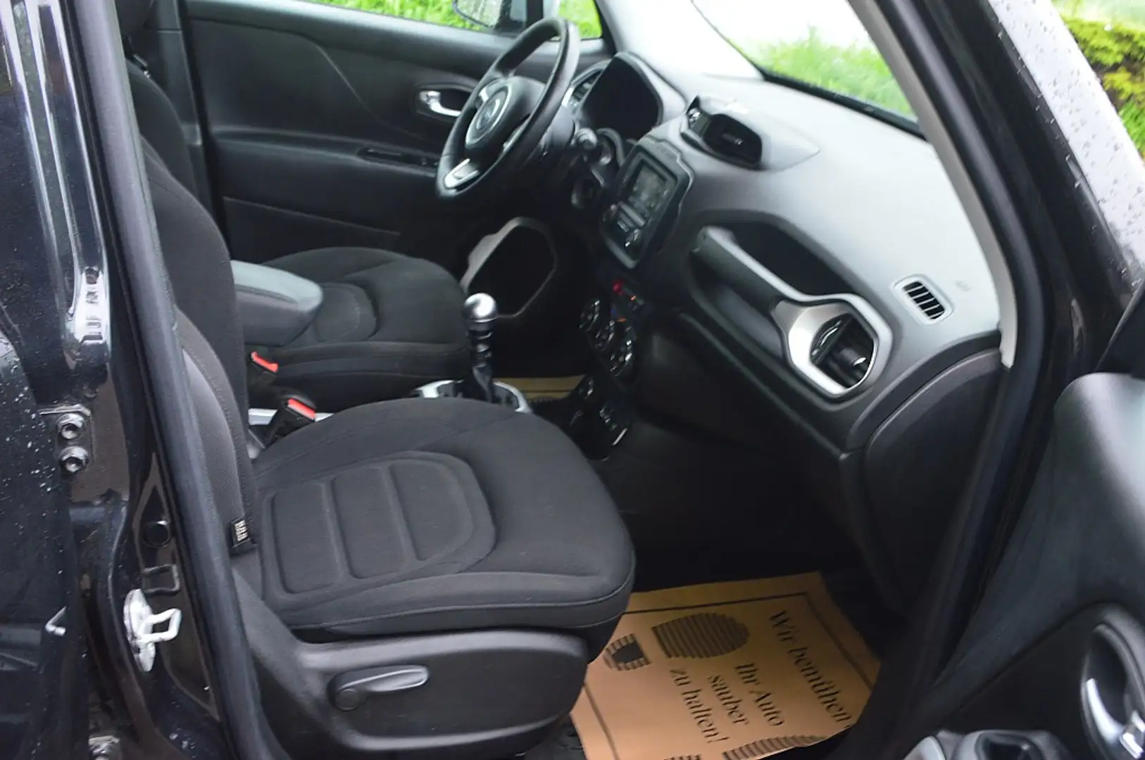 Vehicle image, number 9