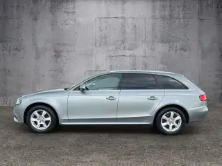 Vehicle image thumbnail, number 8