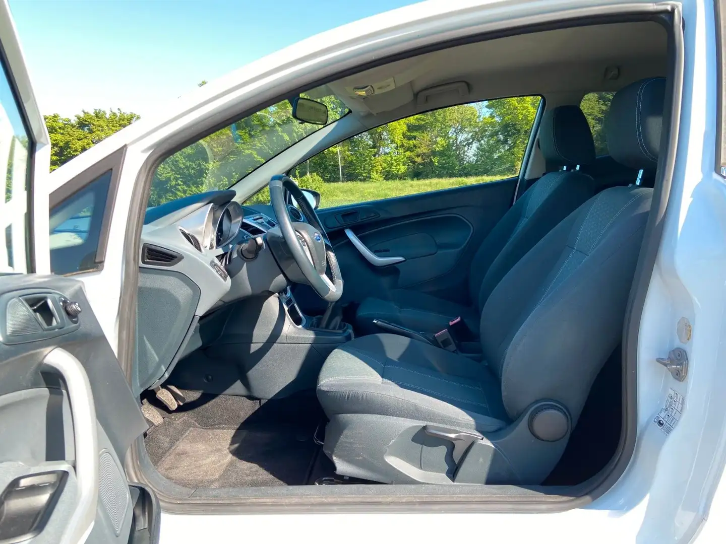 Vehicle image, number 11