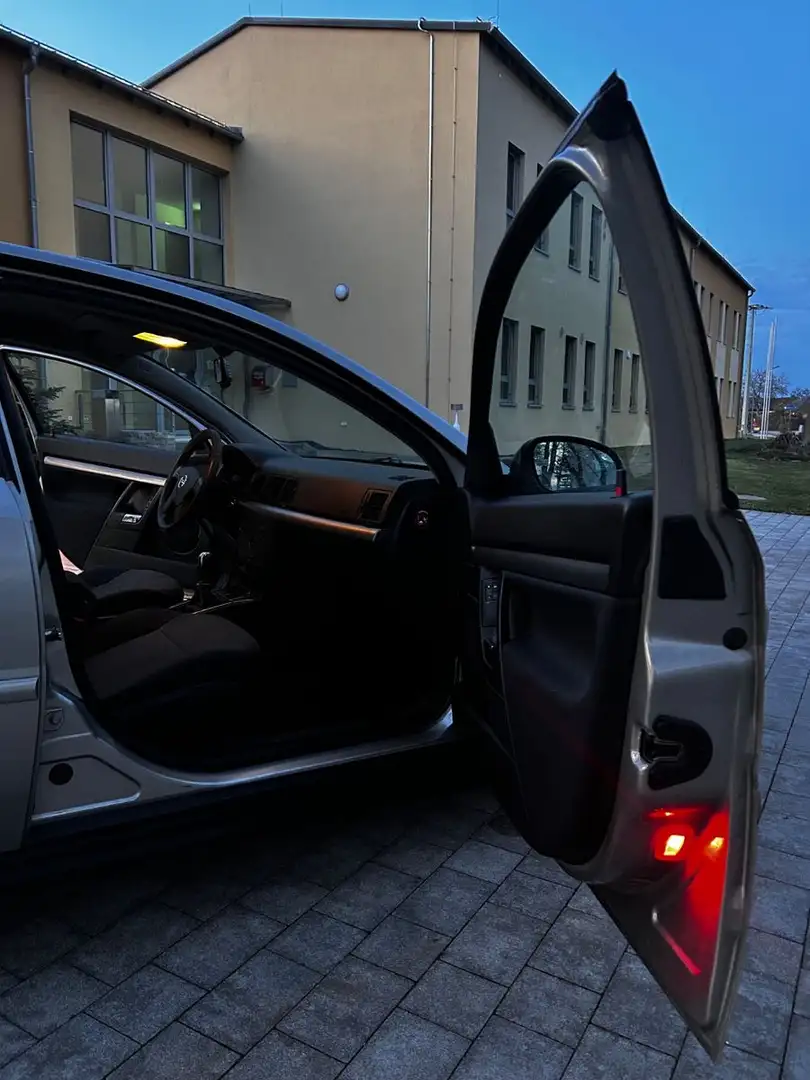 Vehicle image, number 15