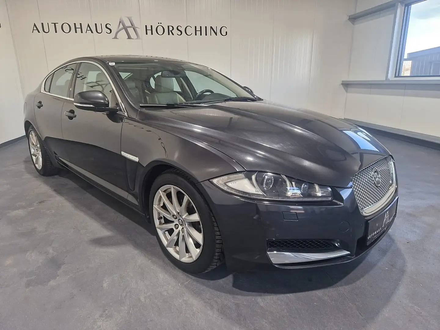 Vehicle image, number 1