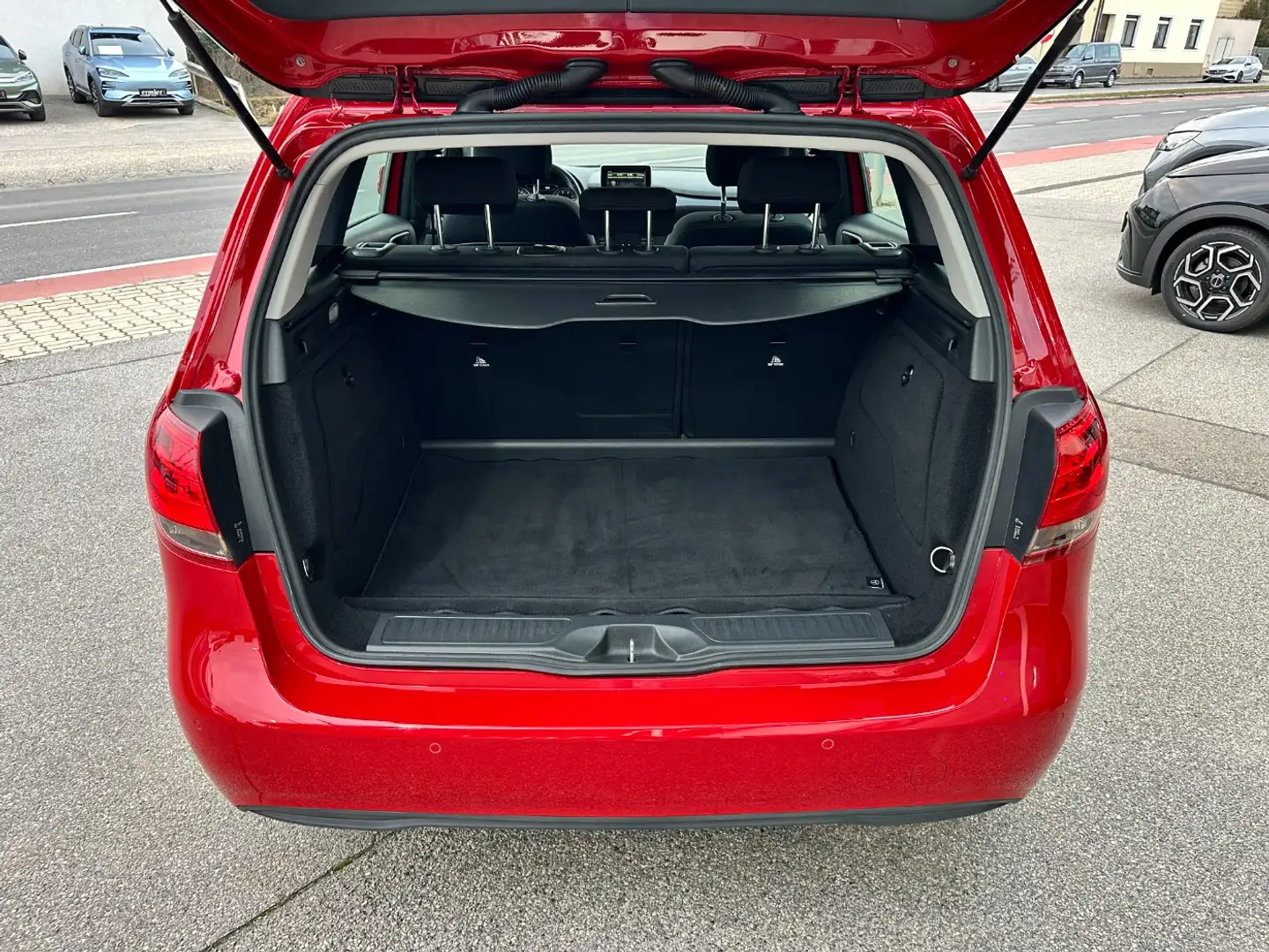 Vehicle image, number 7