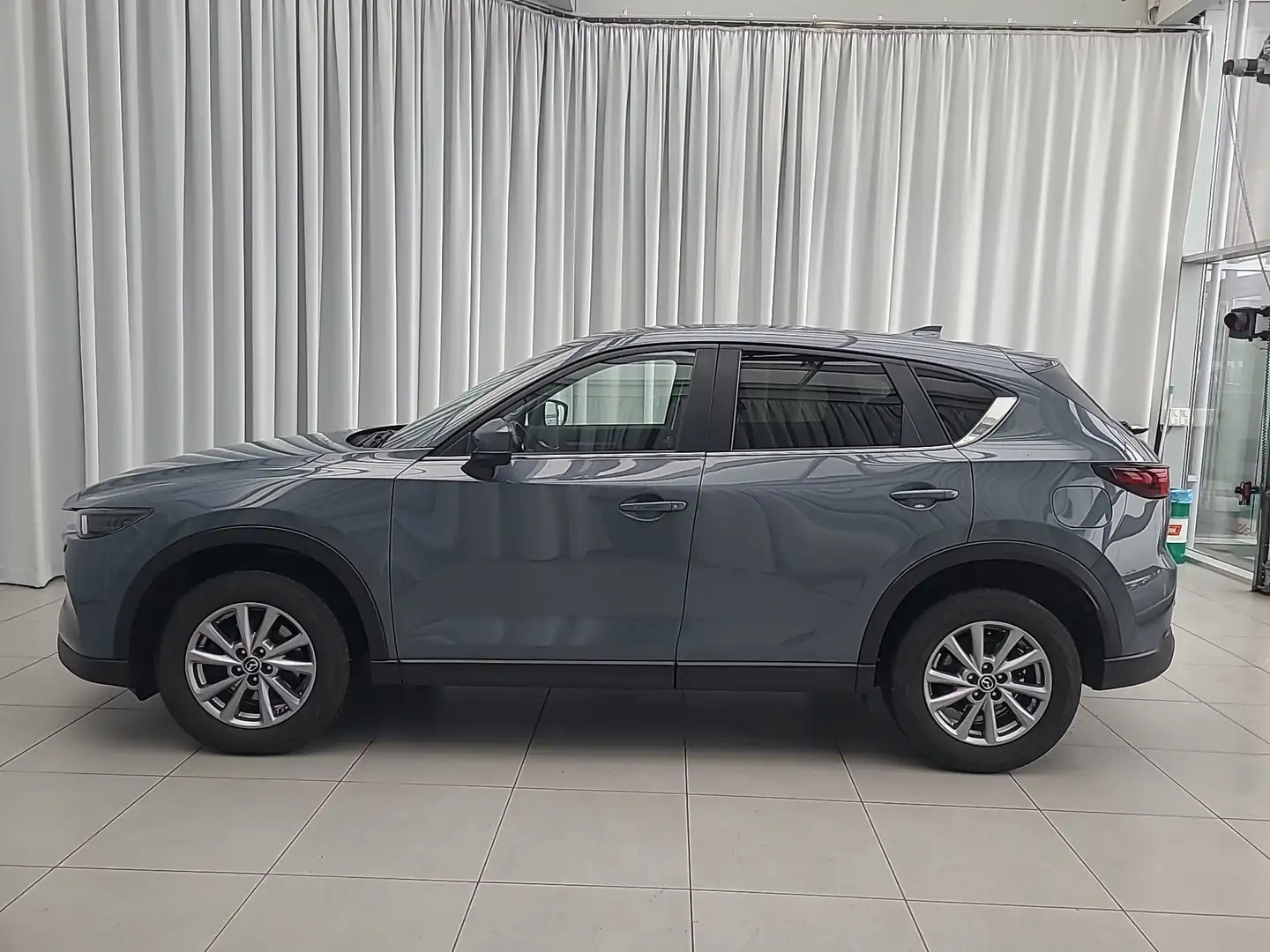 Vehicle image, number 7