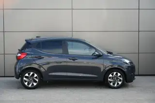 Vehicle image thumbnail, number 3