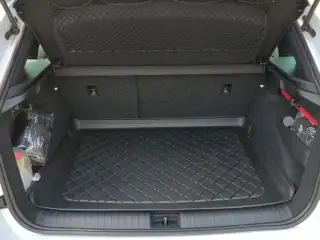 Vehicle image thumbnail, number 6