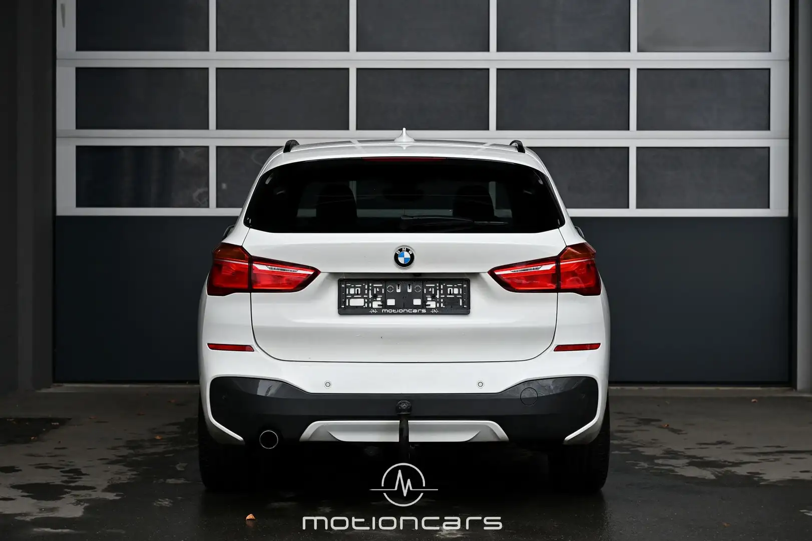 Vehicle image, number 4