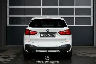 Vehicle image thumbnail, number 4