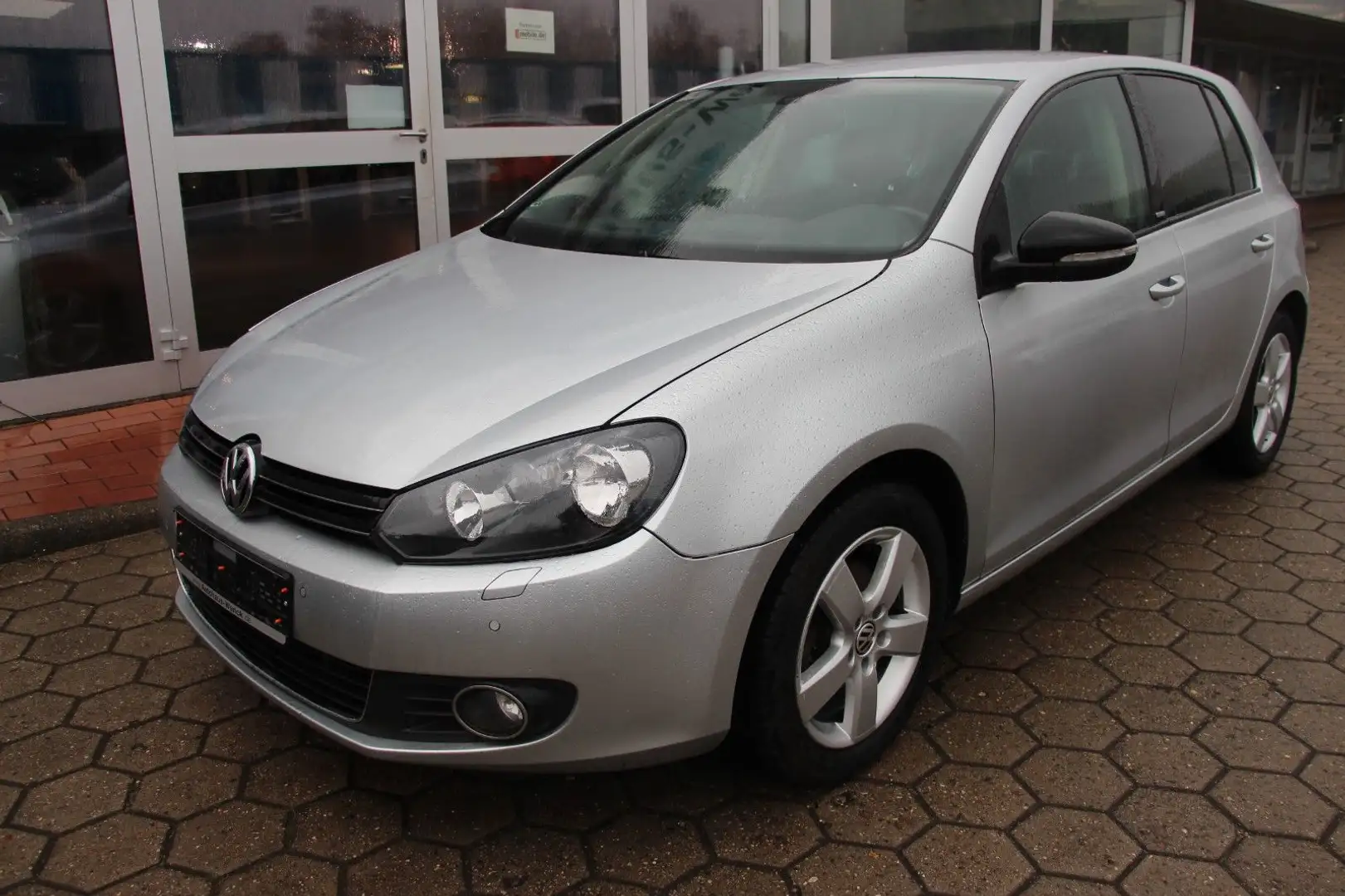 Vehicle image, number 2