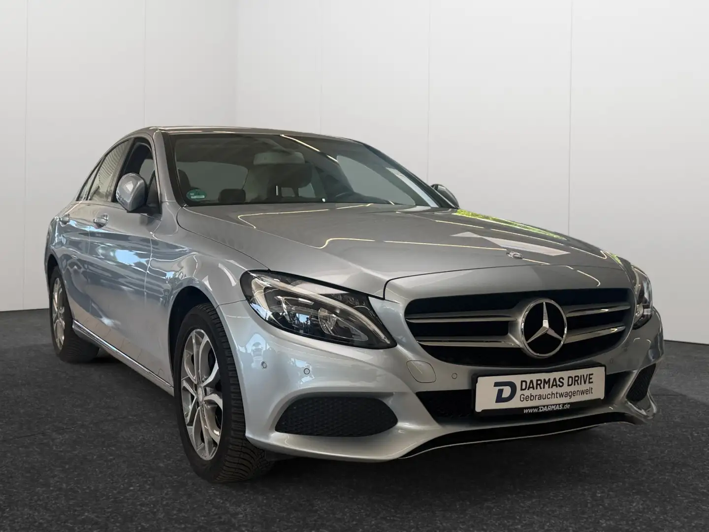 Vehicle image, number 4