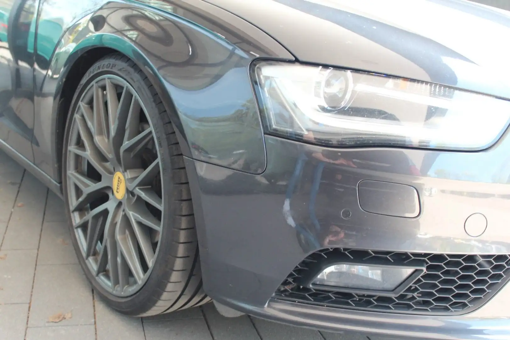 Vehicle image, number 4