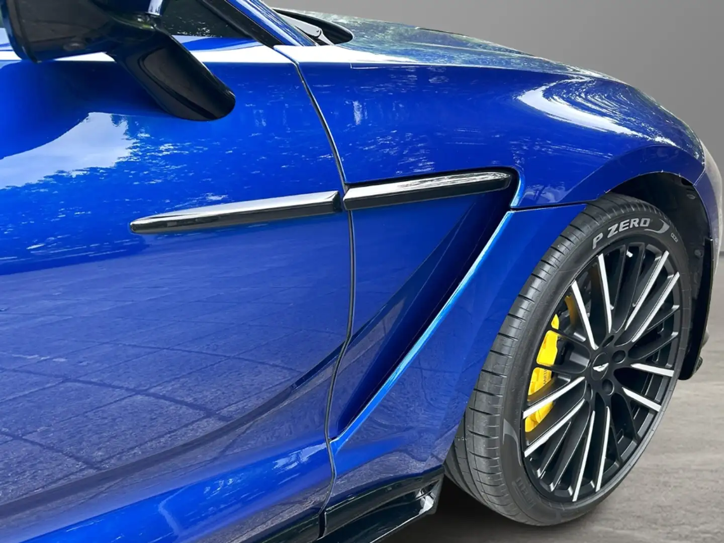 Vehicle image, number 9