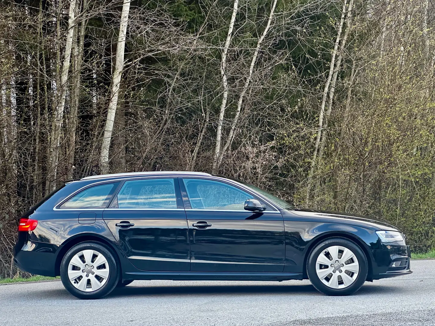 Vehicle image, number 3