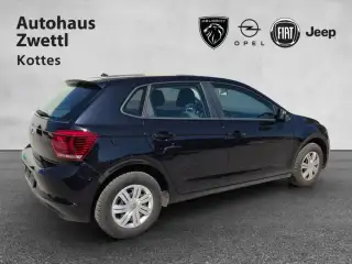 Vehicle image thumbnail, number 6