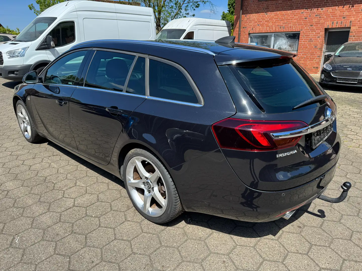Vehicle image, number 2