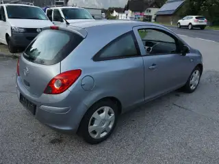 Vehicle image thumbnail, number 8